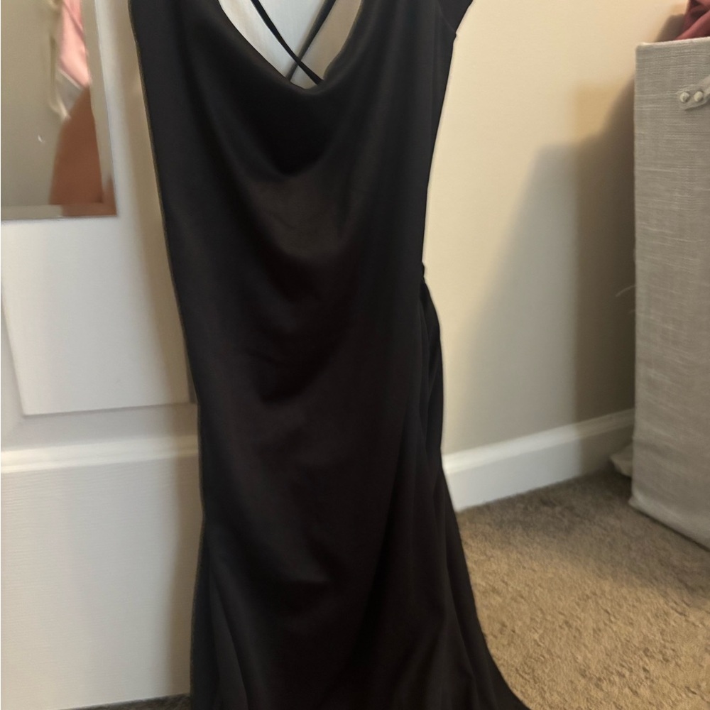Elegant Black Dress with Cross Back